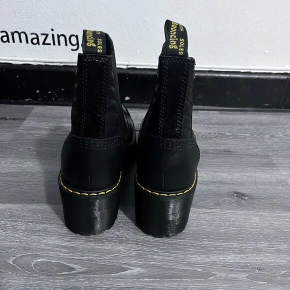 NWT Dr. Martens Rozalie Distressed Patent Heeled Chelsea Boots Sz 7 US - Picture 4 of 12